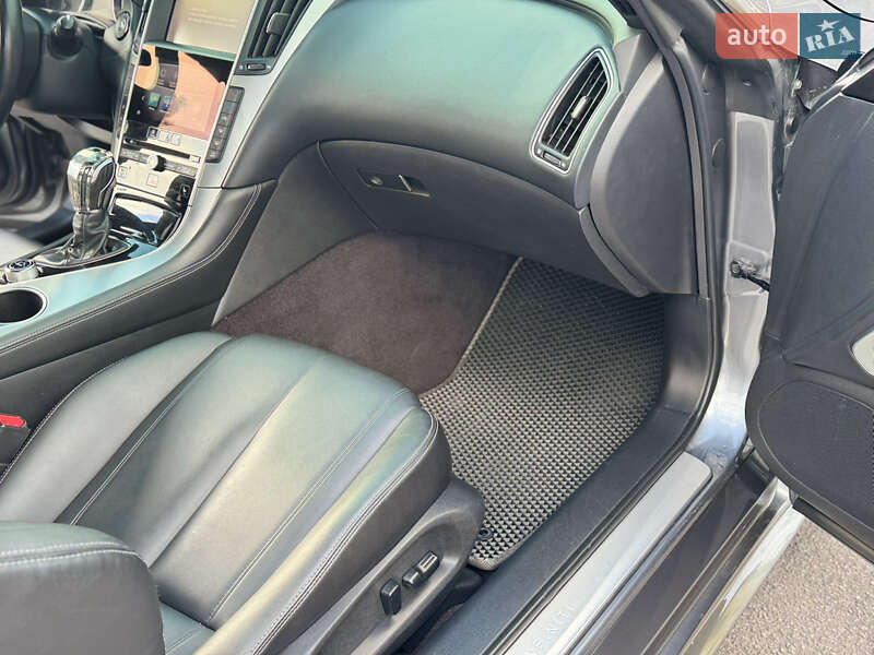 Купе Infiniti Q60 2016 в Дніпрі