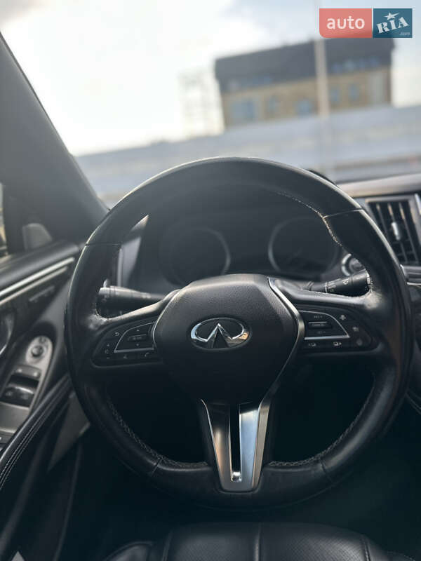 Купе Infiniti Q60 2016 в Києві фото 25 Купе Infiniti Q60 2016 в Києві