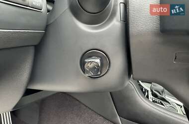 Купе Infiniti Q60 2017 в 