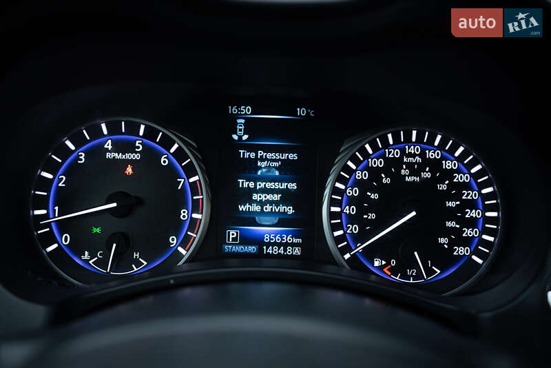 Купе Infiniti Q60 2016 в Києві фото 29 Купе Infiniti Q60 2016 в Києві