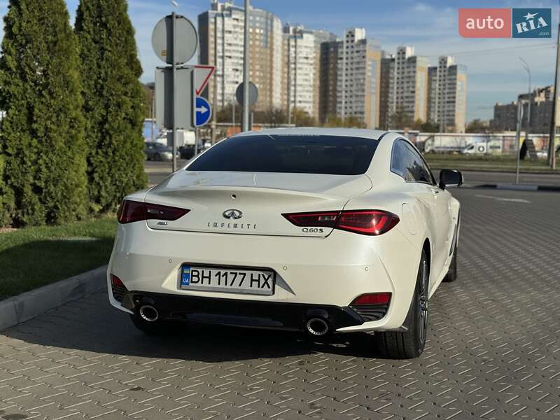 Купе Infiniti Q60 2017 в Киеве фото 23 Купе Infiniti Q60 2017 в Киеве