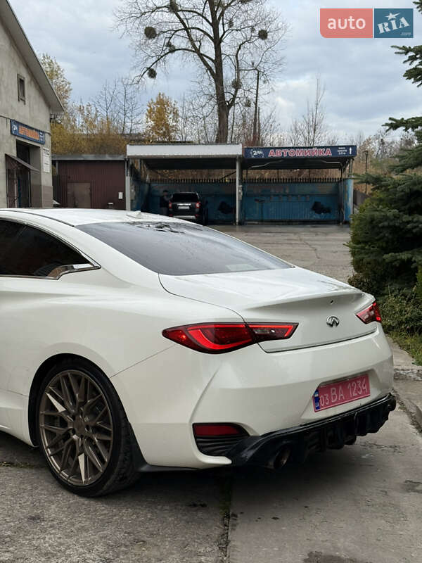 Купе Infiniti Q60 2016 в Новом Роздоле