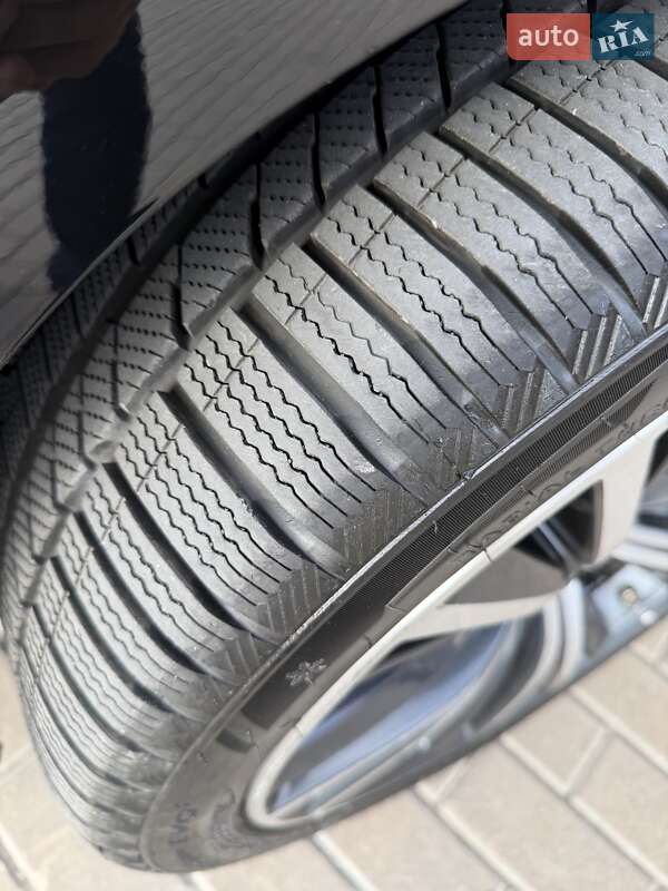 Купе Infiniti Q60 2020 в Киеве