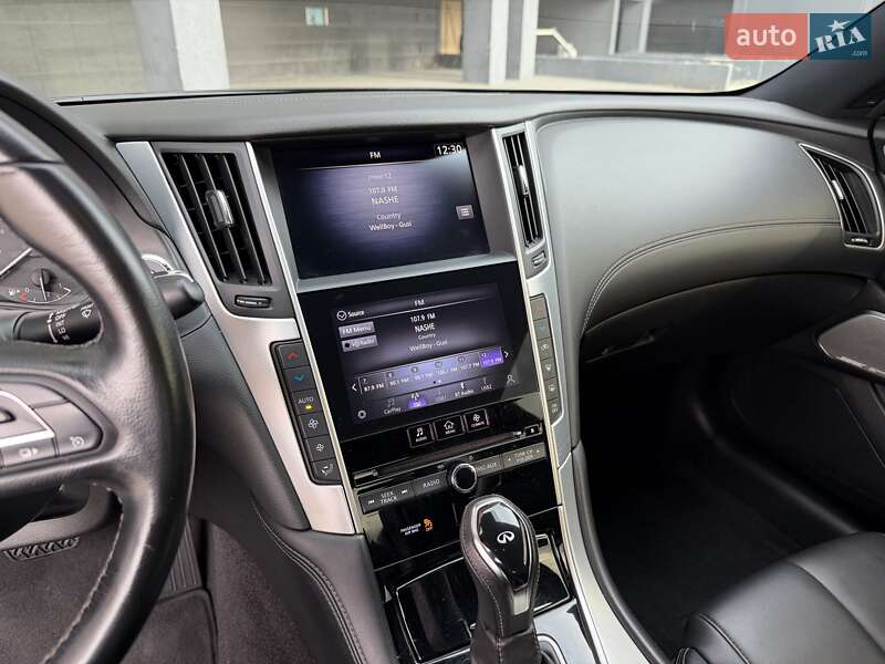 Купе Infiniti Q60 2020 в Киеве