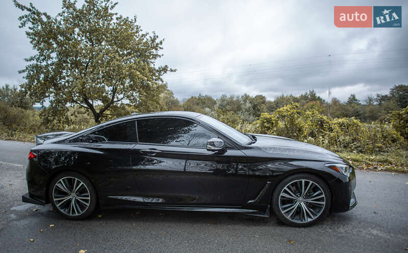Купе Infiniti Q60 2016 в Львові