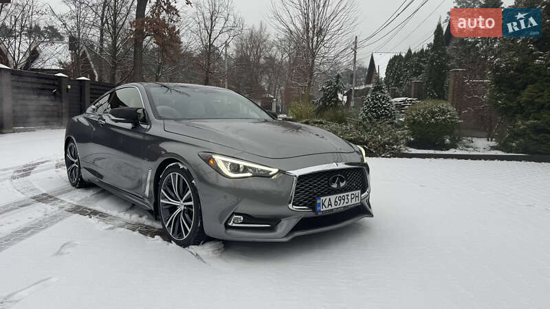 Купе Infiniti Q60 2016 в Киеве
