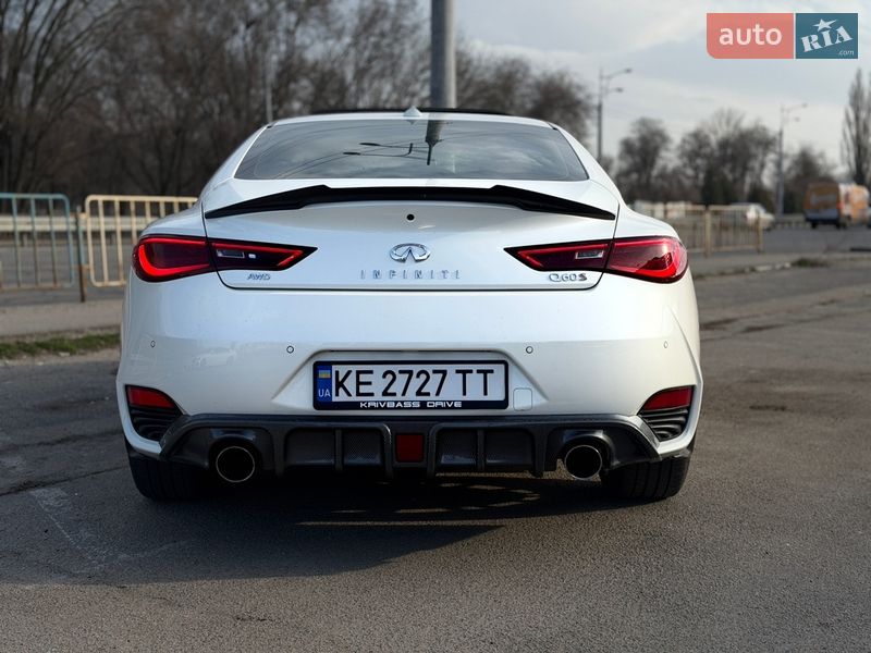 Купе Infiniti Q60 2016 в Днепре