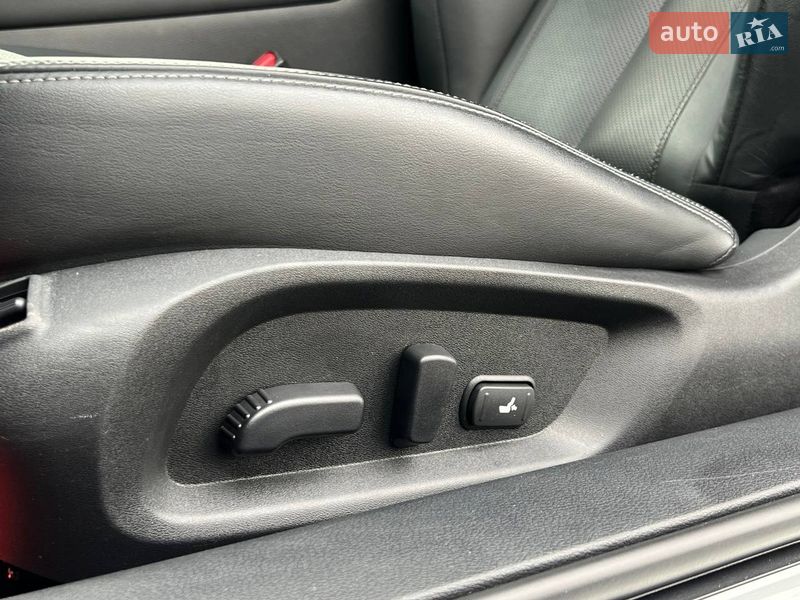 Купе Infiniti Q60 2018 в Киеве