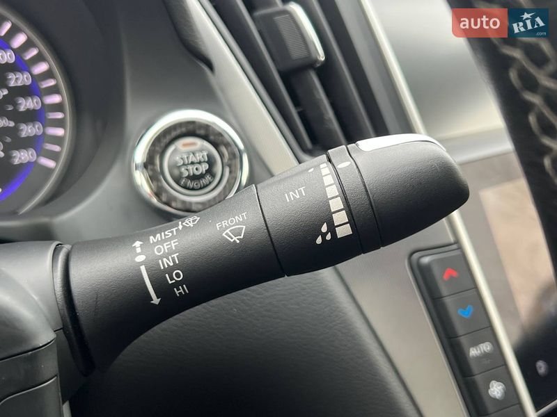 Купе Infiniti Q60 2018 в Киеве