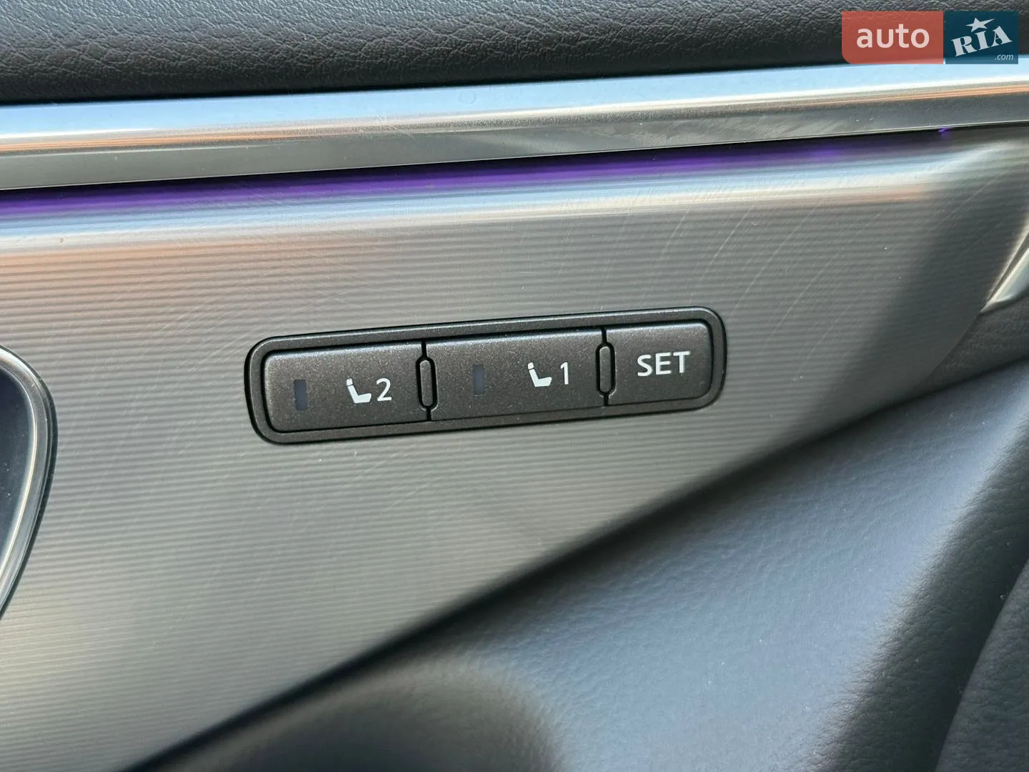 2017 Infiniti Q60 - мініатюра 9