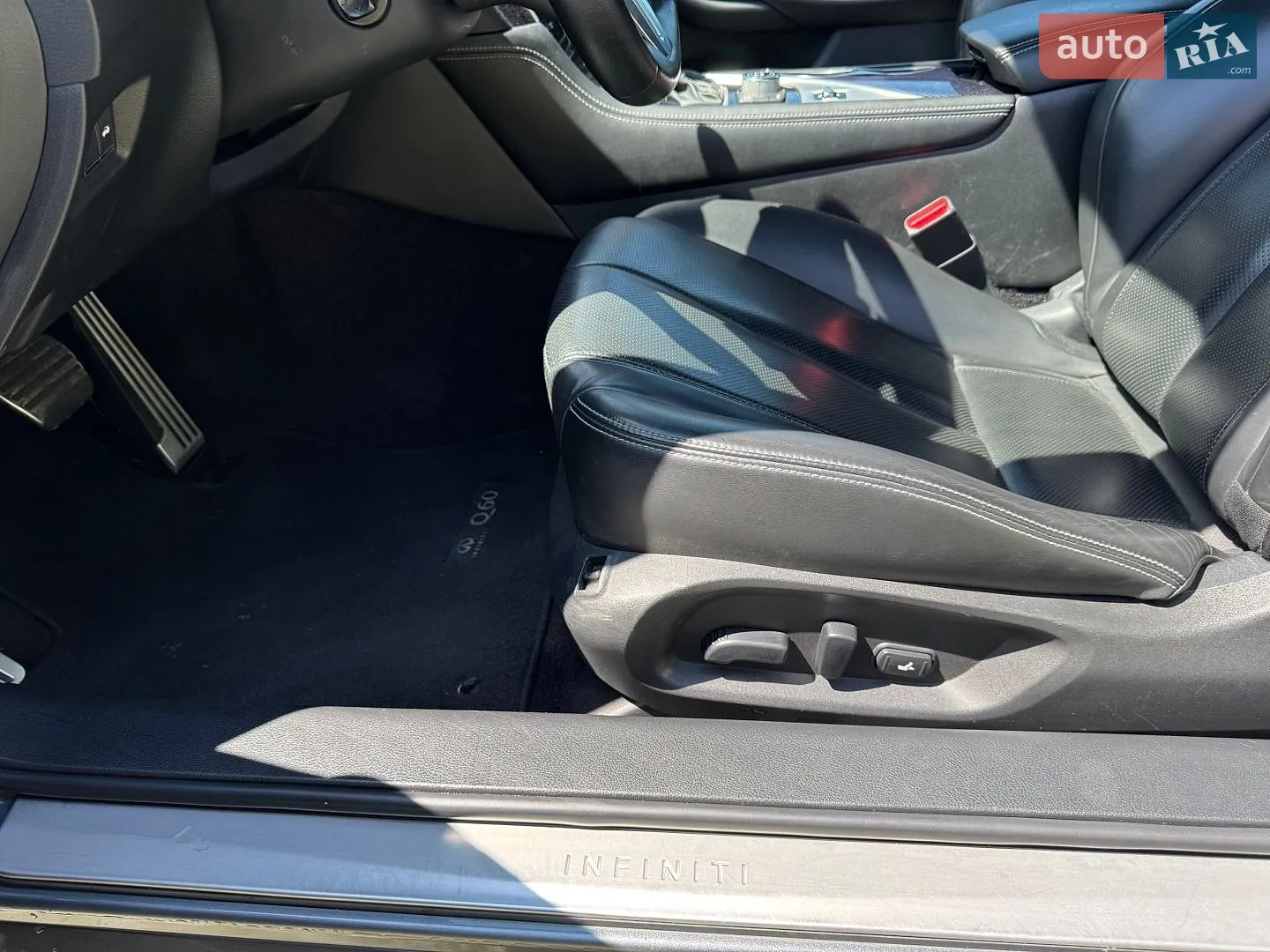 2016 Infiniti Q60 - мініатюра 17