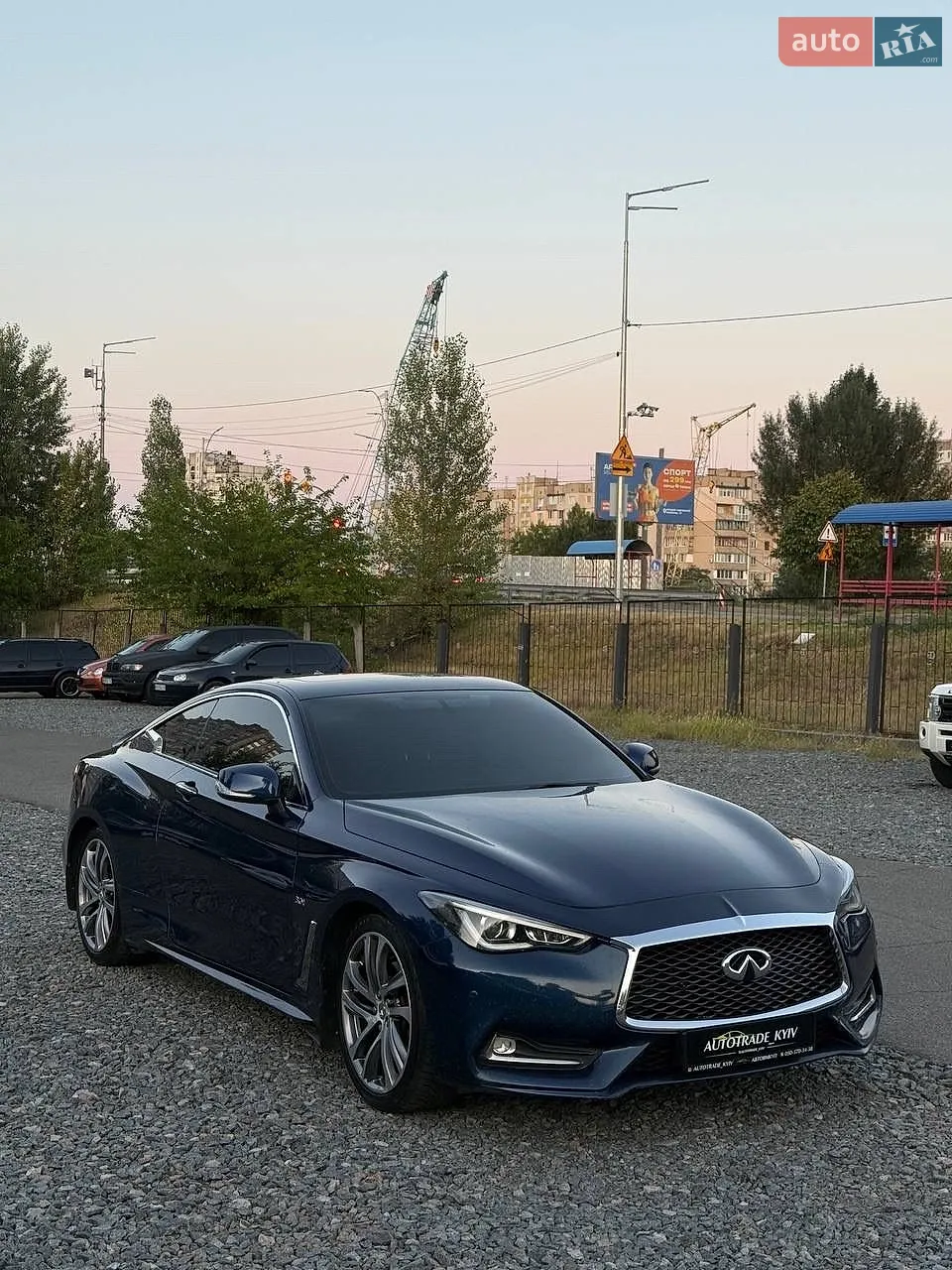 2017 Infiniti Q60 - мініатюра 3
