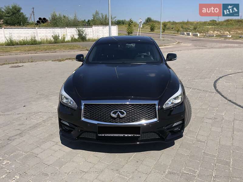 Седан Infiniti Q70 2014 в Львове