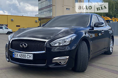 Седан Infiniti Q70 2018 в Хмельницком