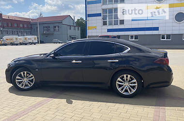Седан Infiniti Q70 2018 в Хмельницком