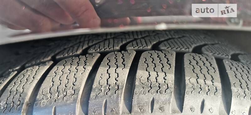 Седан Infiniti Q70 2015 в Києві фото 28 Седан Infiniti Q70 2015 в Києві