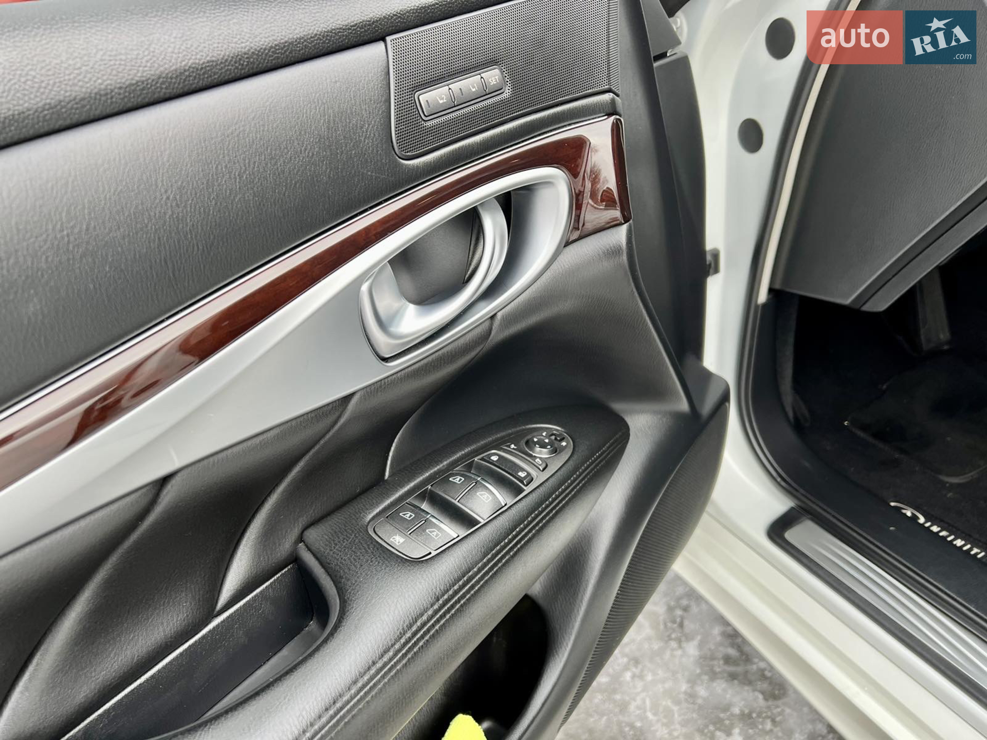 2015 Infiniti Q70 - мініатюра 5