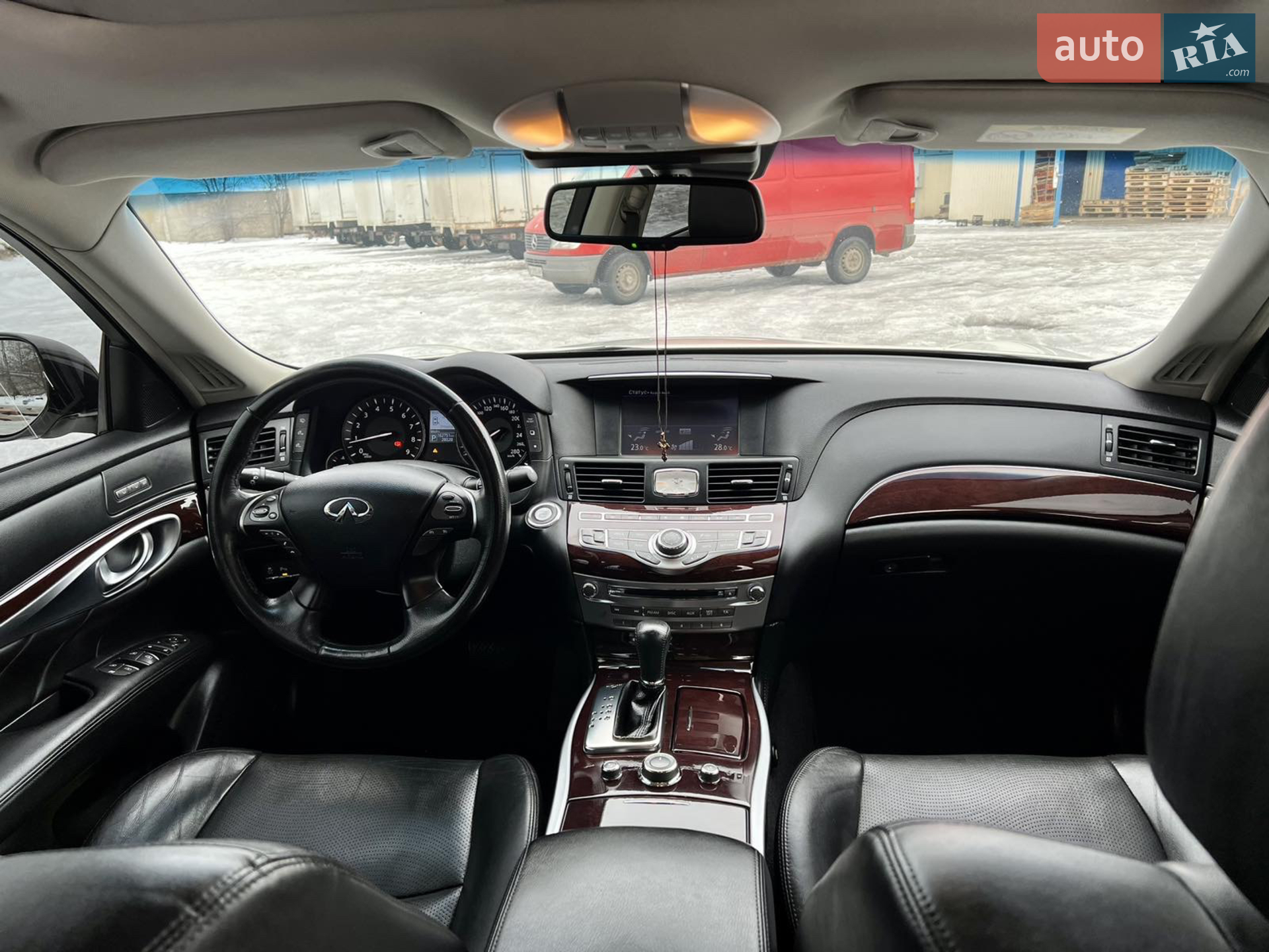2015 Infiniti Q70 - мініатюра 18