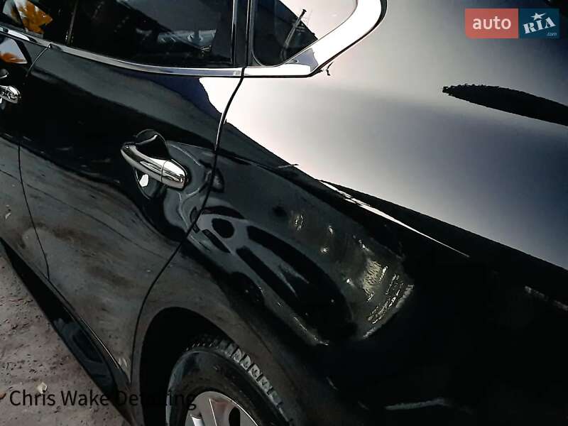 Седан Infiniti Q70 2013 в Запоріжжі