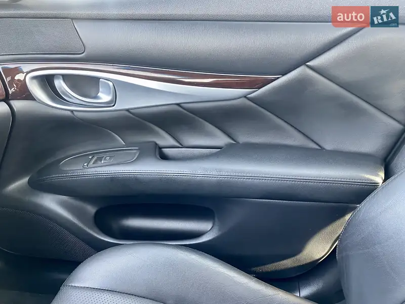 Infiniti Q70 2016 VIN JN1BCAY51U0770181 фото оголошення 14 з 42