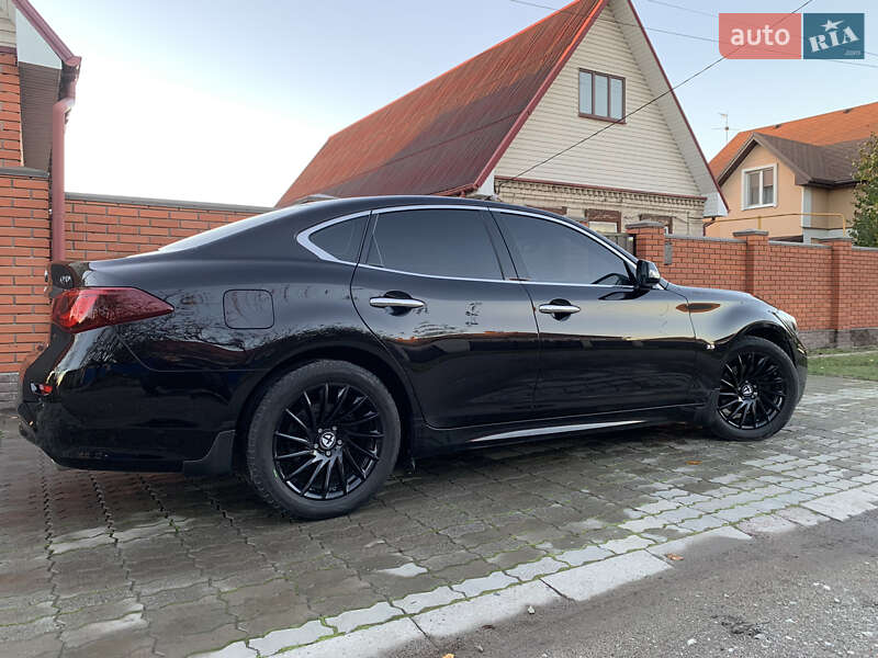 Седан Infiniti Q70 2016 в Новомосковске фото 5 Седан Infiniti Q70 2016 в Новомосковске