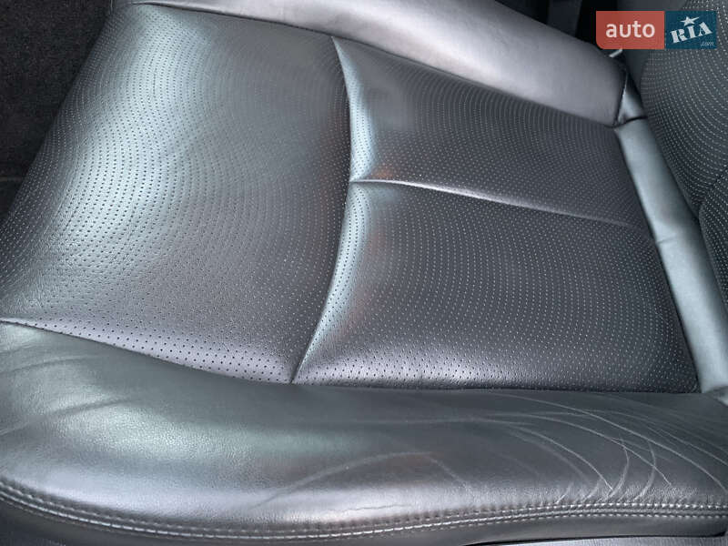 Седан Infiniti Q70 2016 в Новомосковске фото 22 Седан Infiniti Q70 2016 в Новомосковске