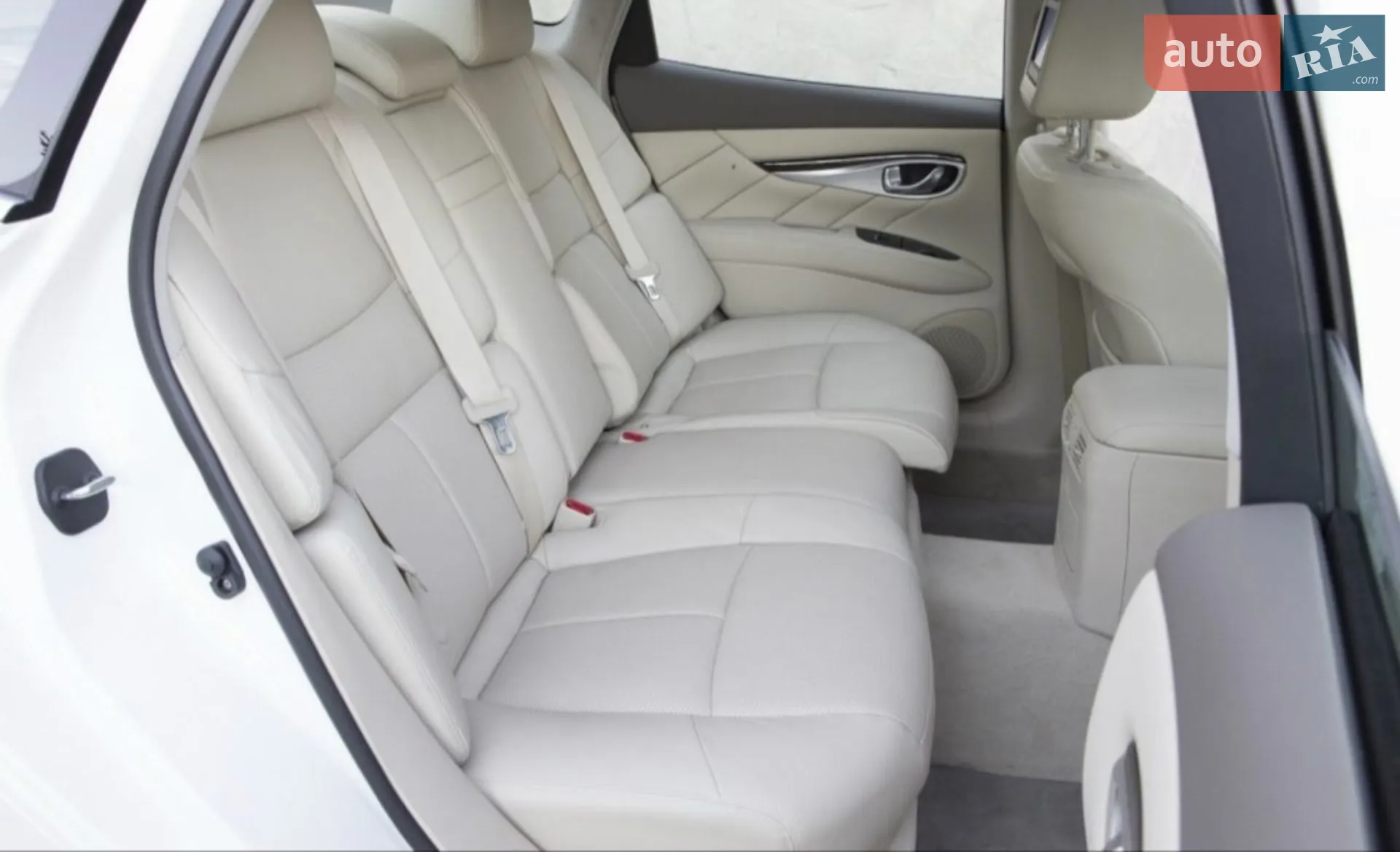 2015 Infiniti Q70 - мініатюра 27