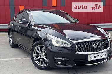 Седан Infiniti Q70 2015 в Киеве