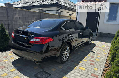 Седан Infiniti Q70 2013 в Одессе