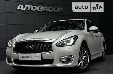 Седан Infiniti Q70 2016 в Одессе