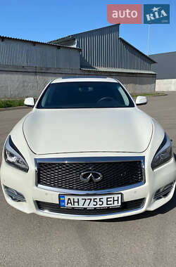 Седан Infiniti Q70 2016 в Киеве