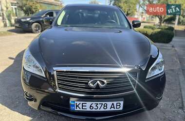 Седан Infiniti Q70 2013 в Дніпрі