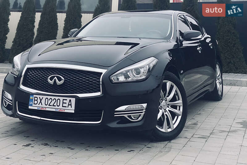 Infiniti Q70 2015
