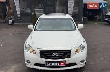 Седан Infiniti Q70 2013 в Виннице