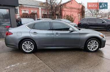 Седан Infiniti Q70 2017 в Харкові