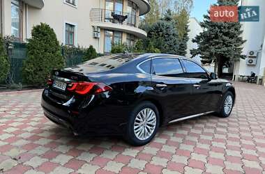 Седан Infiniti Q70 2014 в 