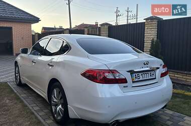 Седан Infiniti Q70 2013 в Виннице