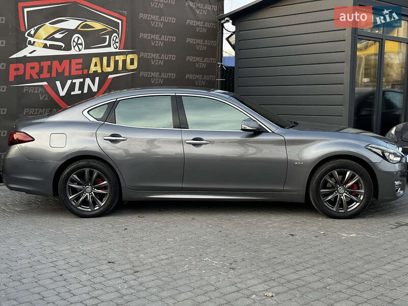 Седан Infiniti Q70 2015 в Виннице