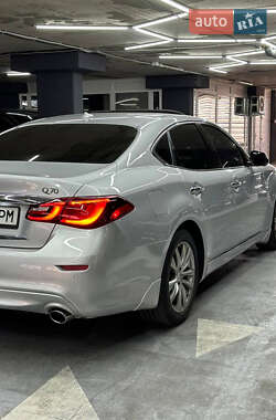 Седан Infiniti Q70 2015 в Одесі