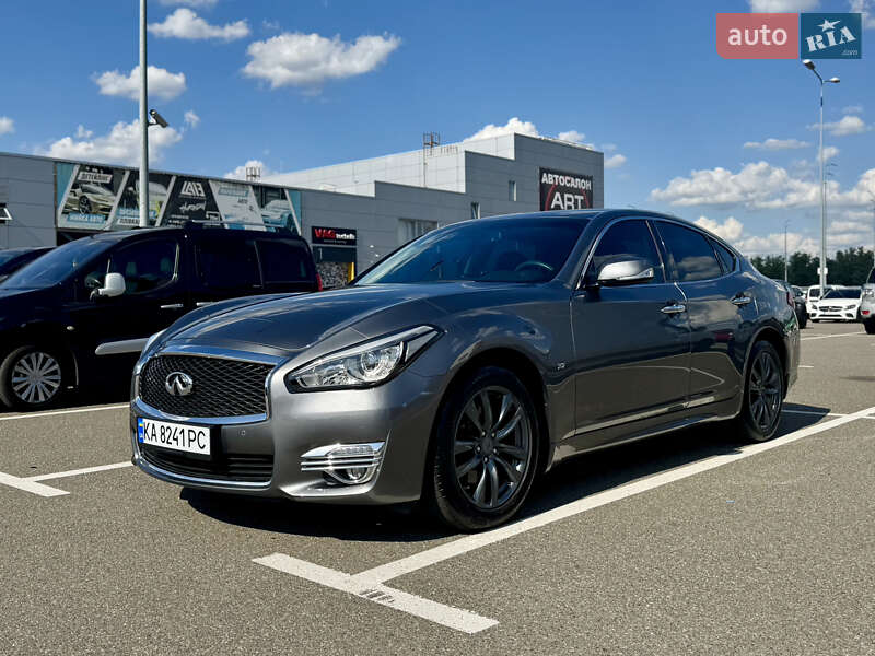 Седан Infiniti Q70 2015 в Києві