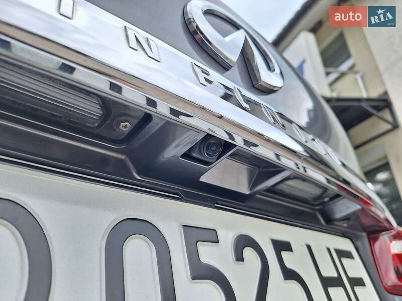 Седан Infiniti Q70 2016 в Сваляве фото 42 Седан Infiniti Q70 2016 в Сваляве