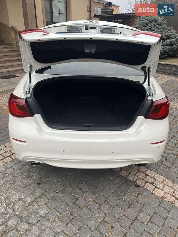 Седан Infiniti Q70 2016 в Белой Церкви фото 9 Седан Infiniti Q70 2016 в Белой Церкви