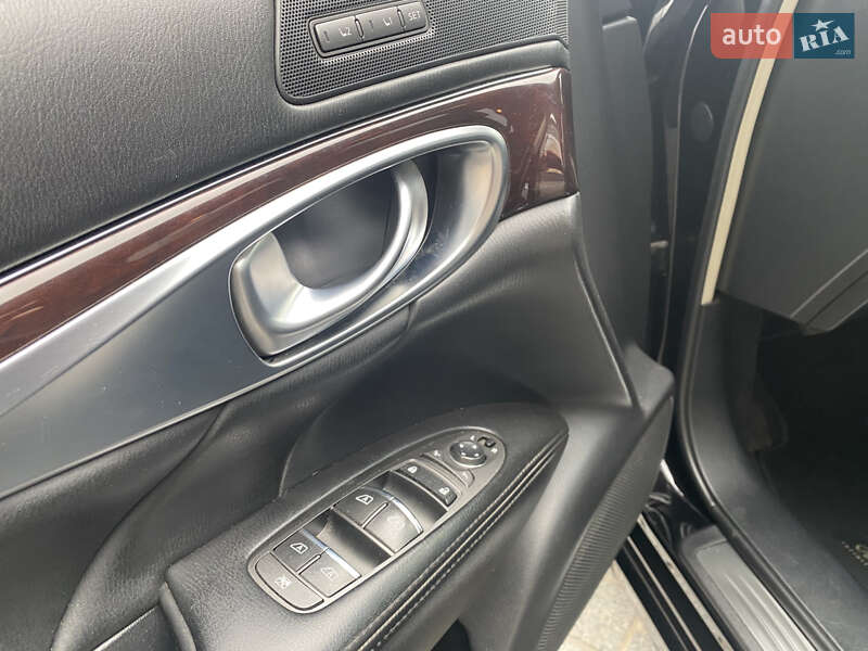 Седан Infiniti Q70 2017 в Києві