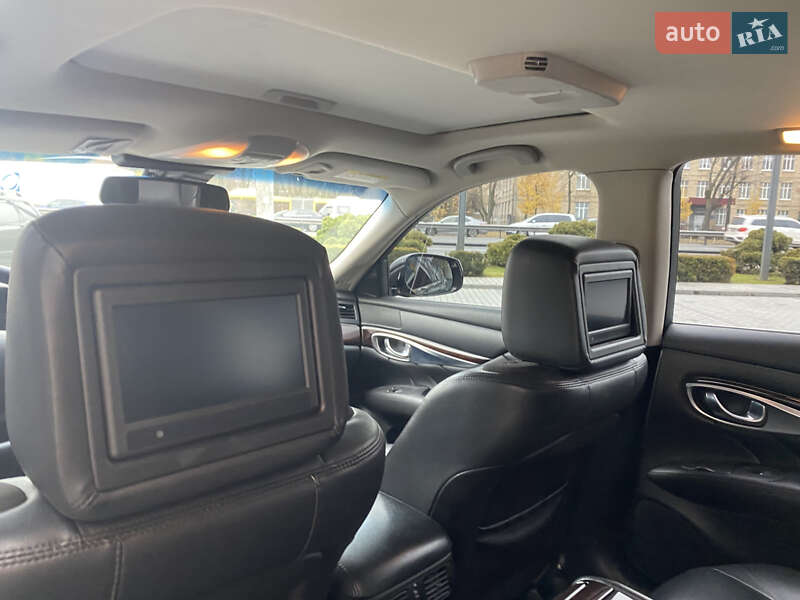 Седан Infiniti Q70 2017 в Києві