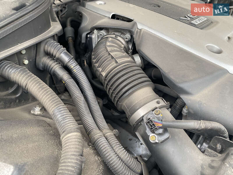 Седан Infiniti Q70 2017 в Києві