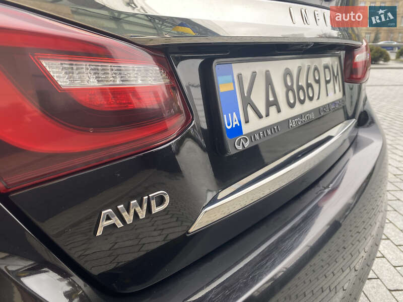 Седан Infiniti Q70 2017 в Києві