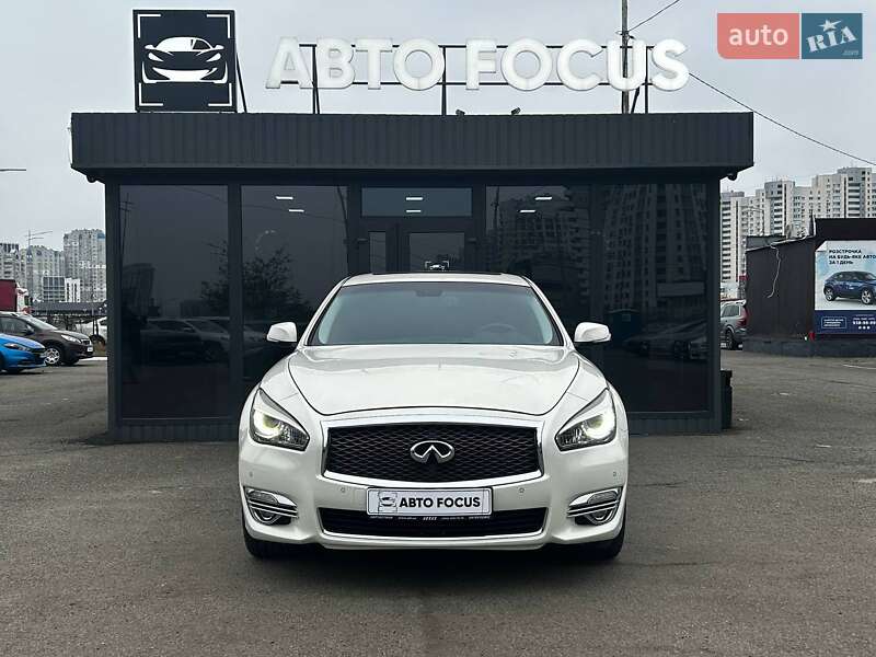 Седан Infiniti Q70 2016 в Киеве фото 3 Седан Infiniti Q70 2016 в Киеве