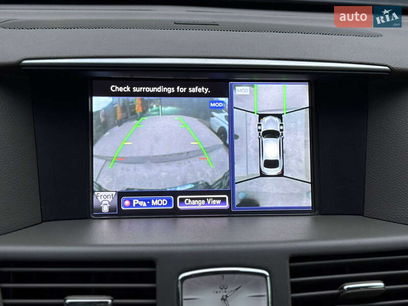 Седан Infiniti Q70 2015 в Киеве