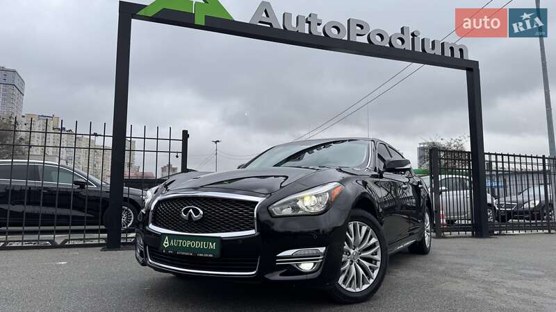 Седан Infiniti Q70 2015 в Києві