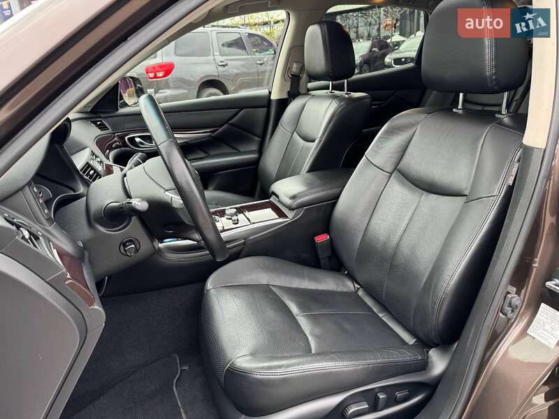 Седан Infiniti Q70 2017 в Києві фото 8 Седан Infiniti Q70 2017 в Києві